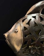 مجسمه ماهی دکوراتیو دست ساز از نمای نزدیک