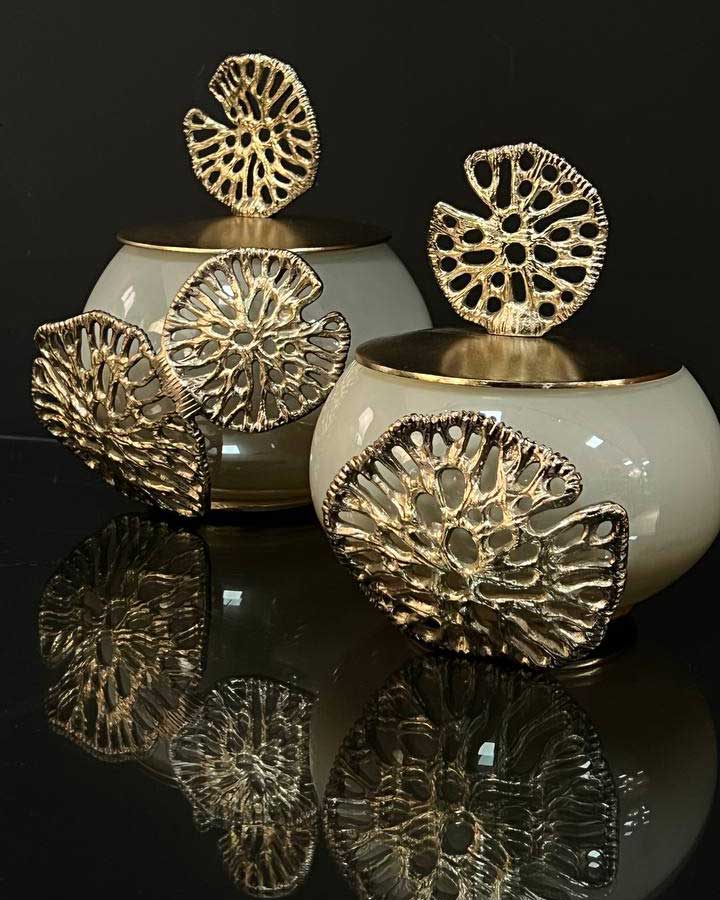 Decorative-Lidded-Jars-2 دو ظرف در دار دکوراتیو گرد