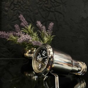 ساعت رومیزی وارداتی نقره ای