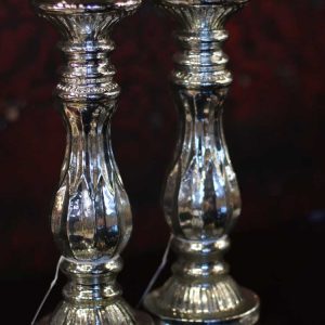 شمعدان شیشه‌ای وارداتی با طرح وینتیج از نمای کناری